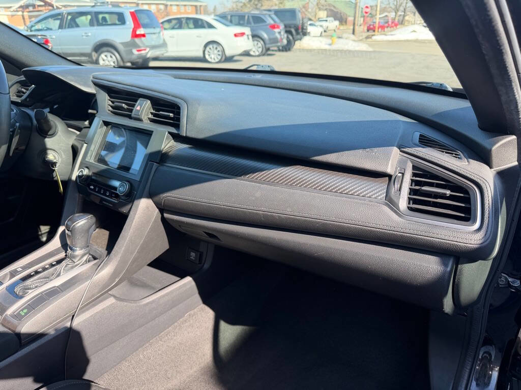 Used 2018 Honda Civic Sport image 12
