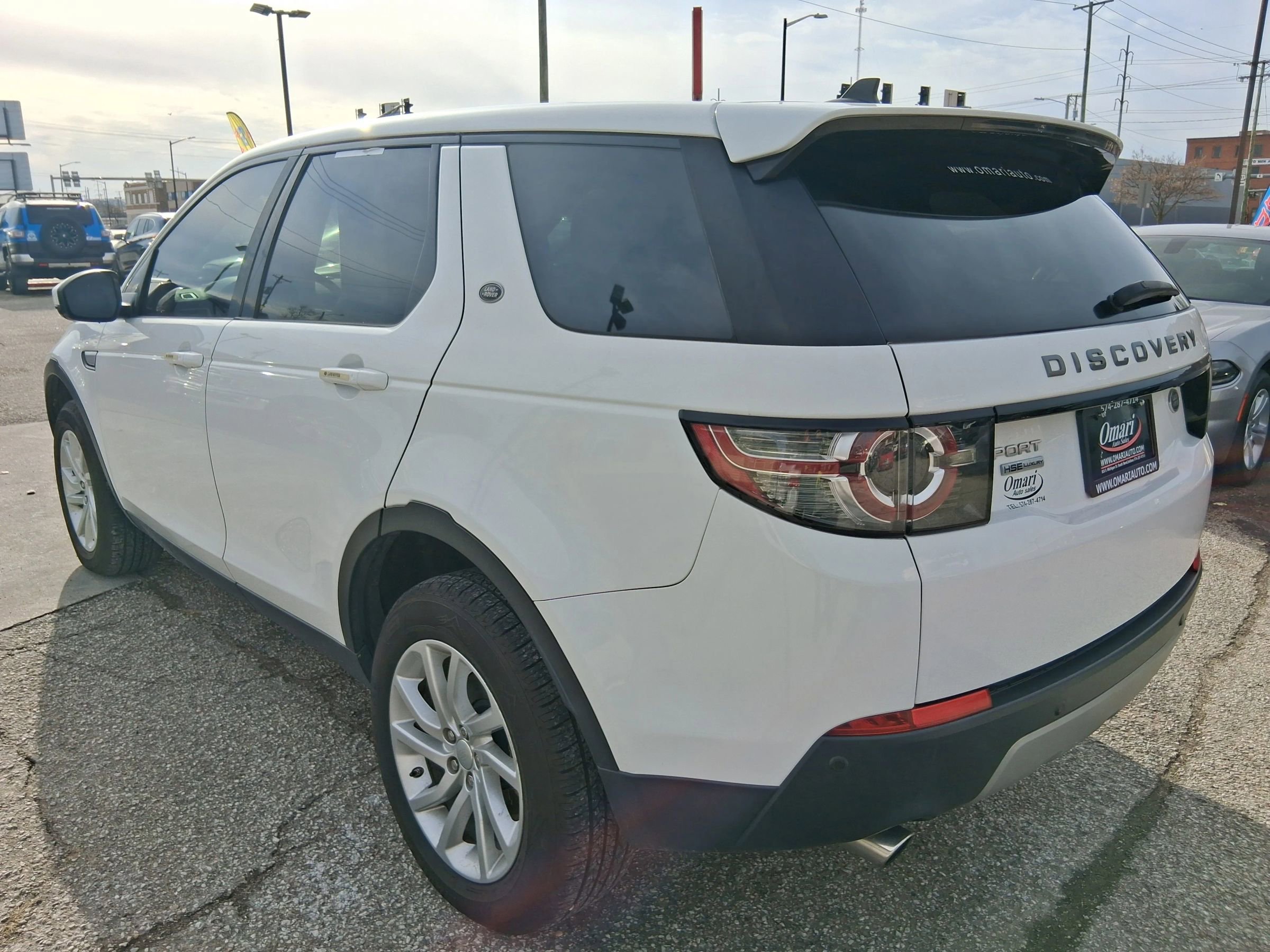 Used 2016 Land Rover Discovery Sport HSE AWD/4WD image 6