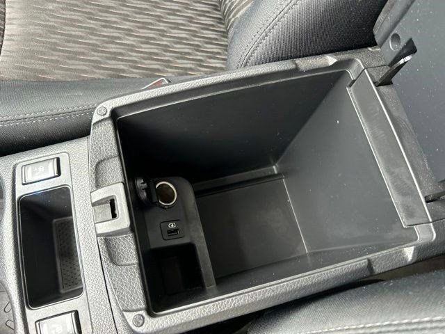 Used 2019 Nissan Rogue AWD image 40