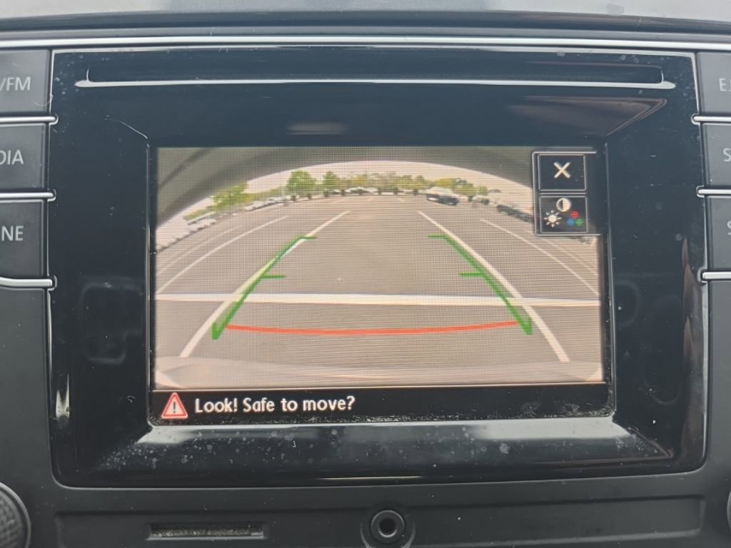 Used 2016 Volkswagen Tiguan S image 27