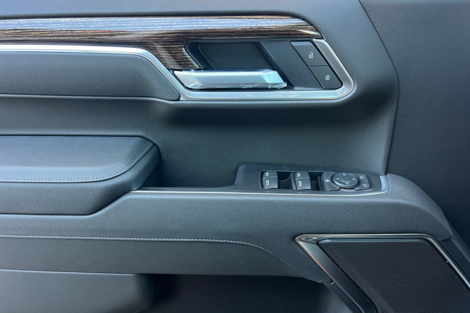 New 2026 GMC Sierra 1500 Elevation AWD/4WD image 8