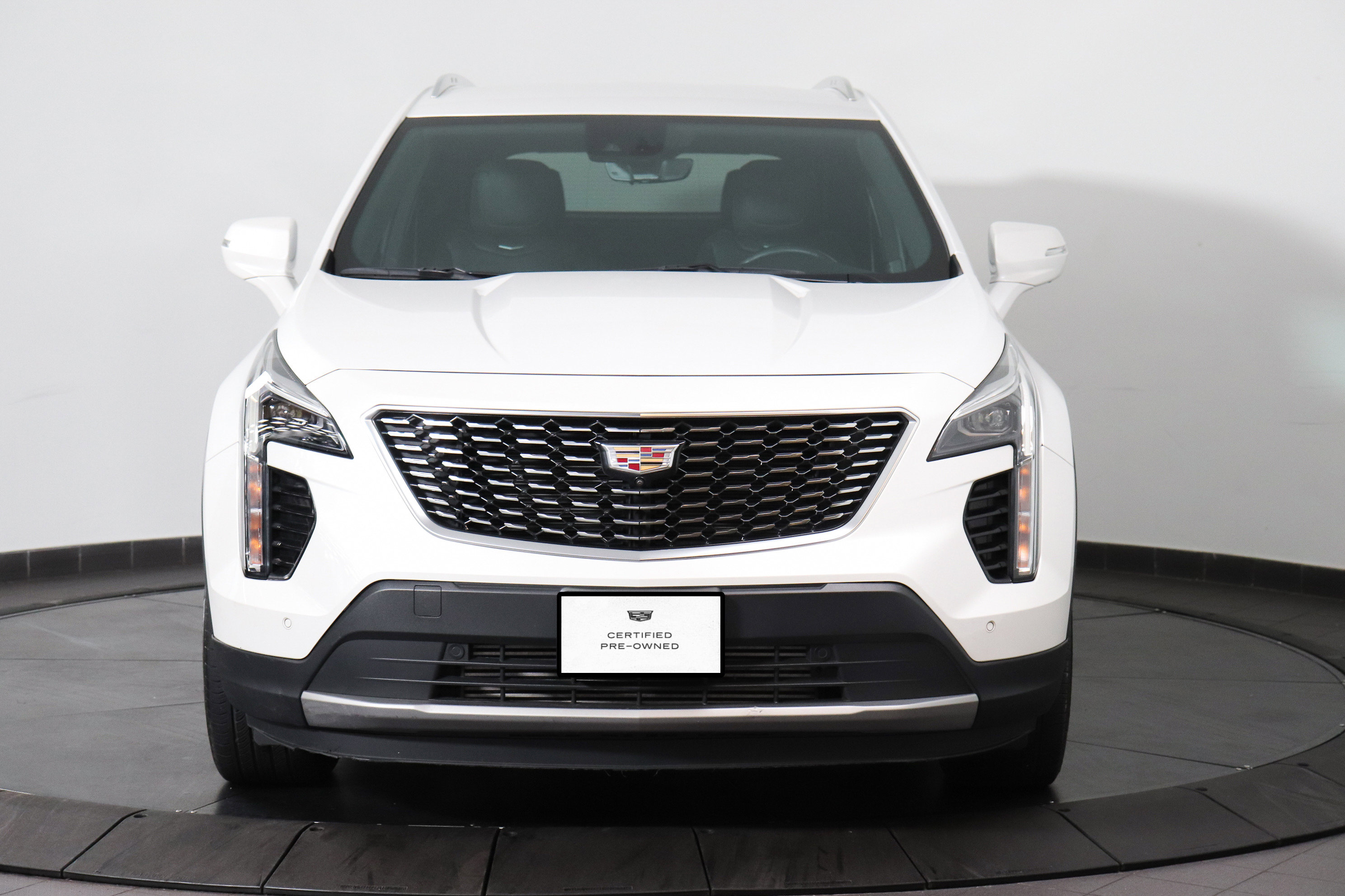 Used 2022 Cadillac XT4 Premium Luxury w/ Enhanced Visibility Package AWD/4WD image 8