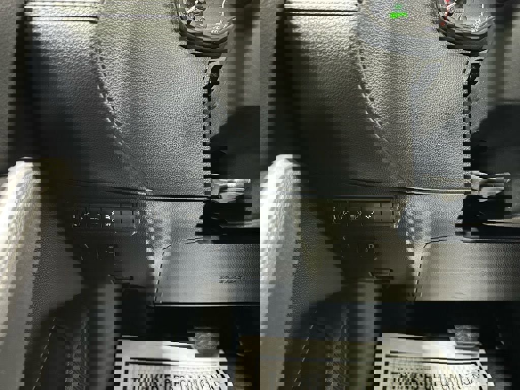 Used 2025 Toyota Corolla Cross AWD Hybrid image 17