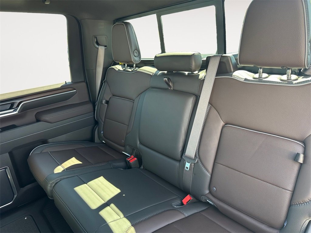 New 2026 GMC Sierra 2500 Denali w/ Denali Reserve Package image 13