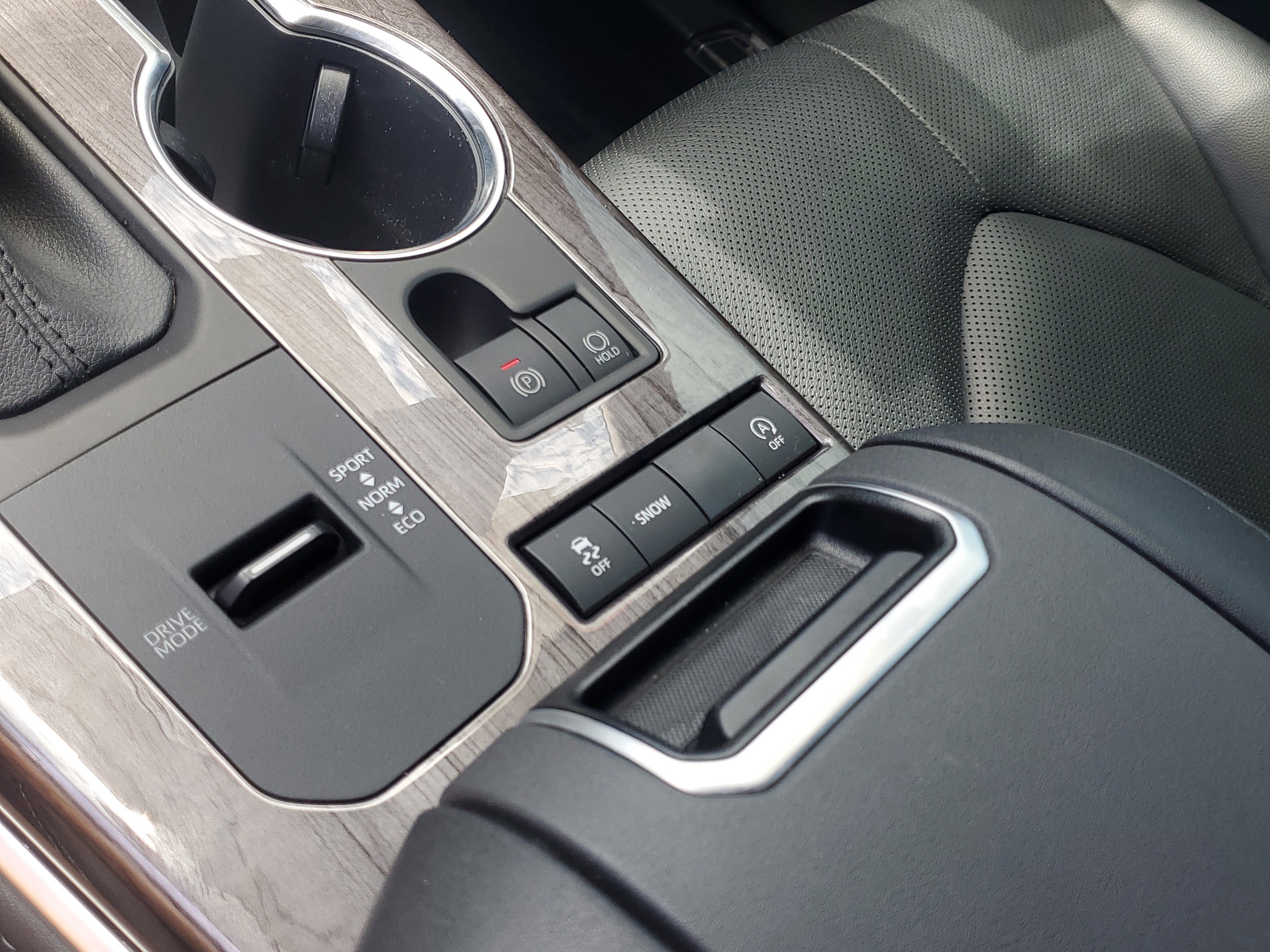 Certified 2021 Toyota Highlander Platinum FWD image 30