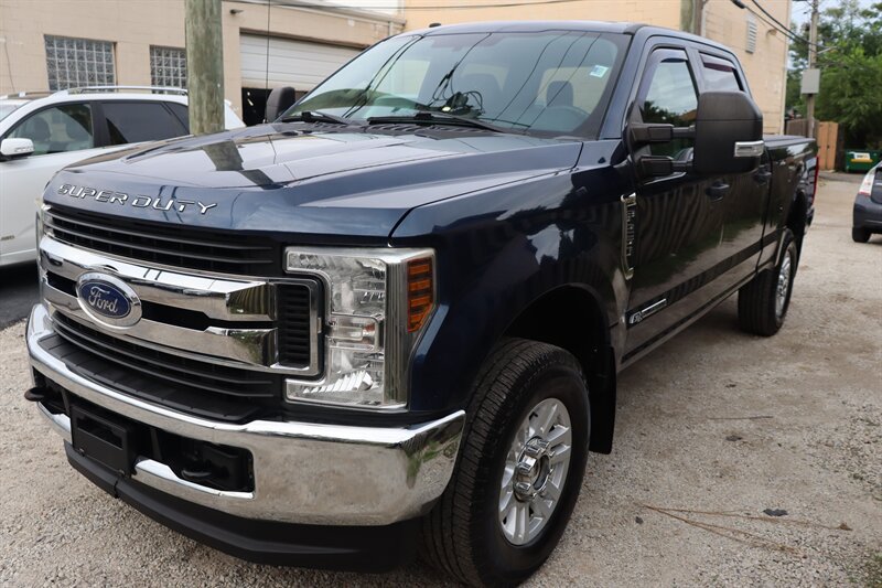 Used 2018 Ford F250 XLT AWD/4WD image 3