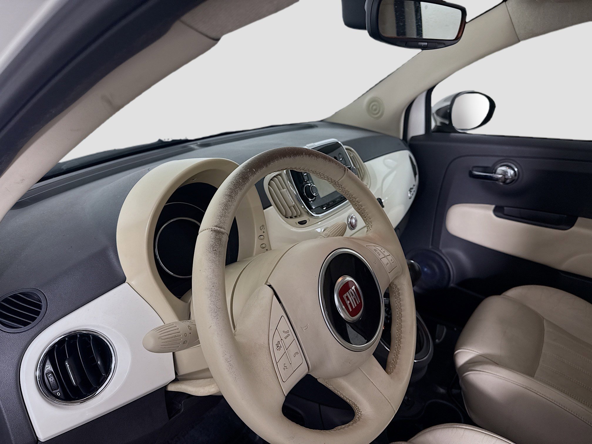 Used 2017 FIAT 500 Lounge image 21