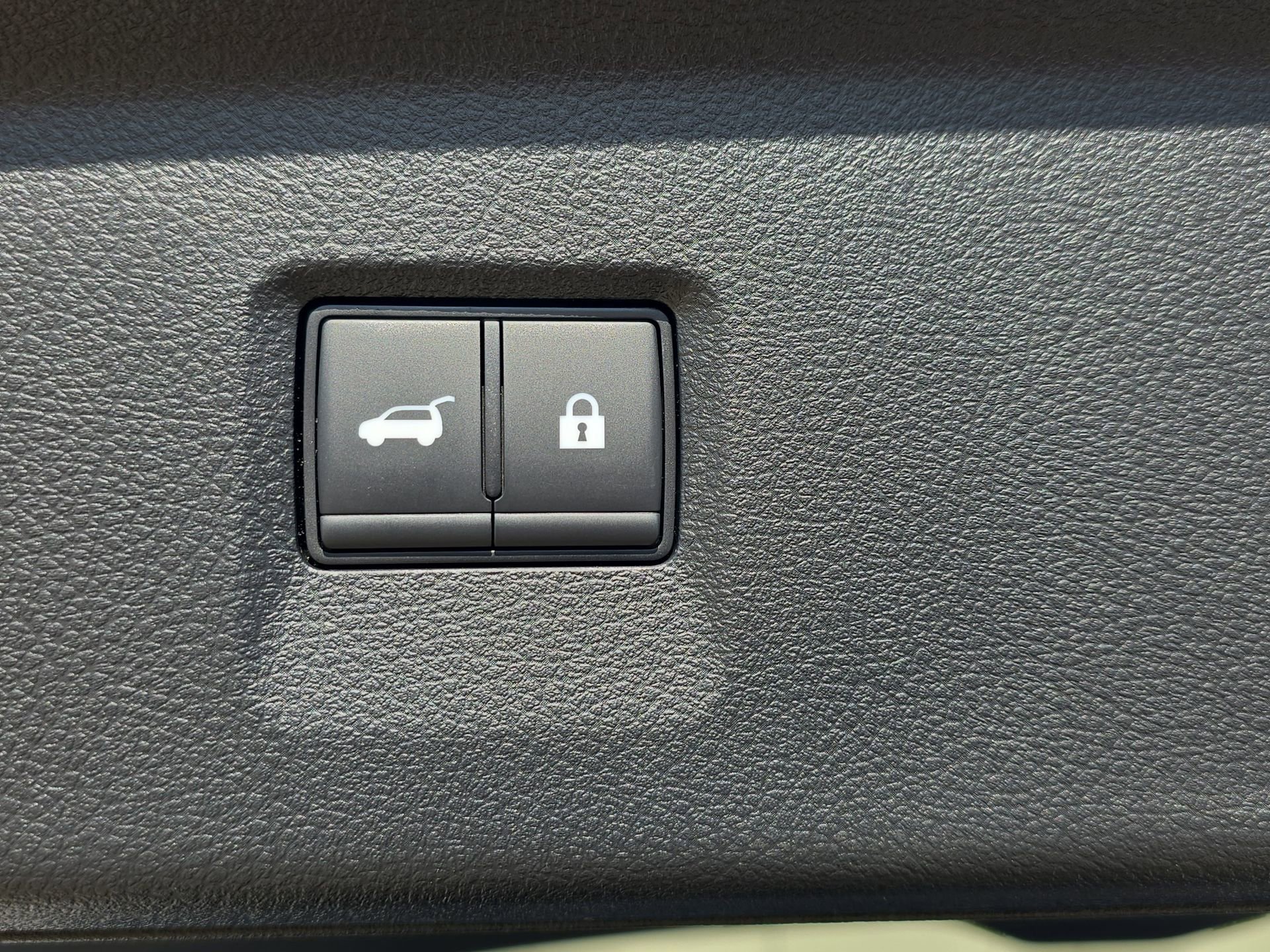 New 2026 INFINITI QX60 Sport w/ Dark Cargo Package AWD/4WD image 13