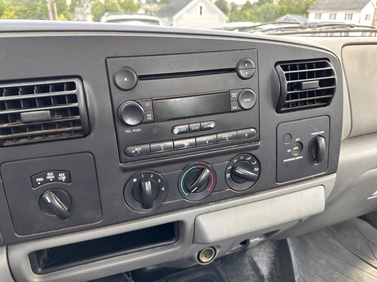 Used 2006 Ford F250 XL AWD/4WD image 16