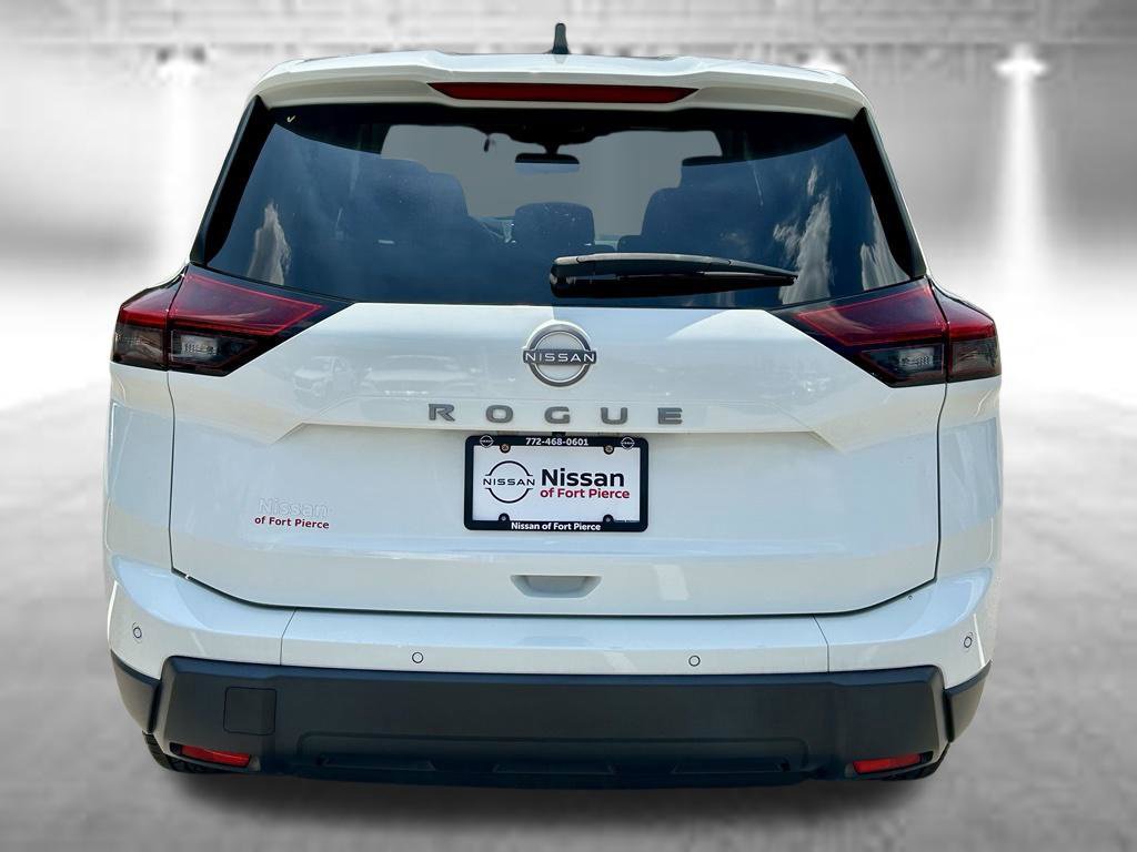 Certified 2024 Nissan Rogue S FWD image 8