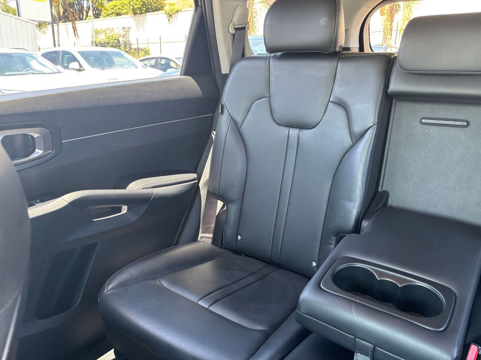 Used 2024 Kia Sorento S FWD image 42