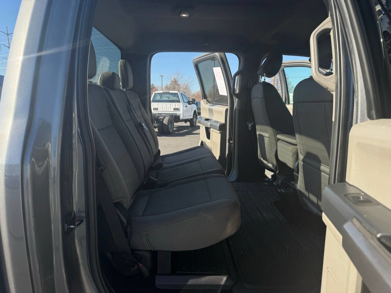 Used 2022 Ford F350 XLT w/ XLT Premium Package AWD/4WD image 32