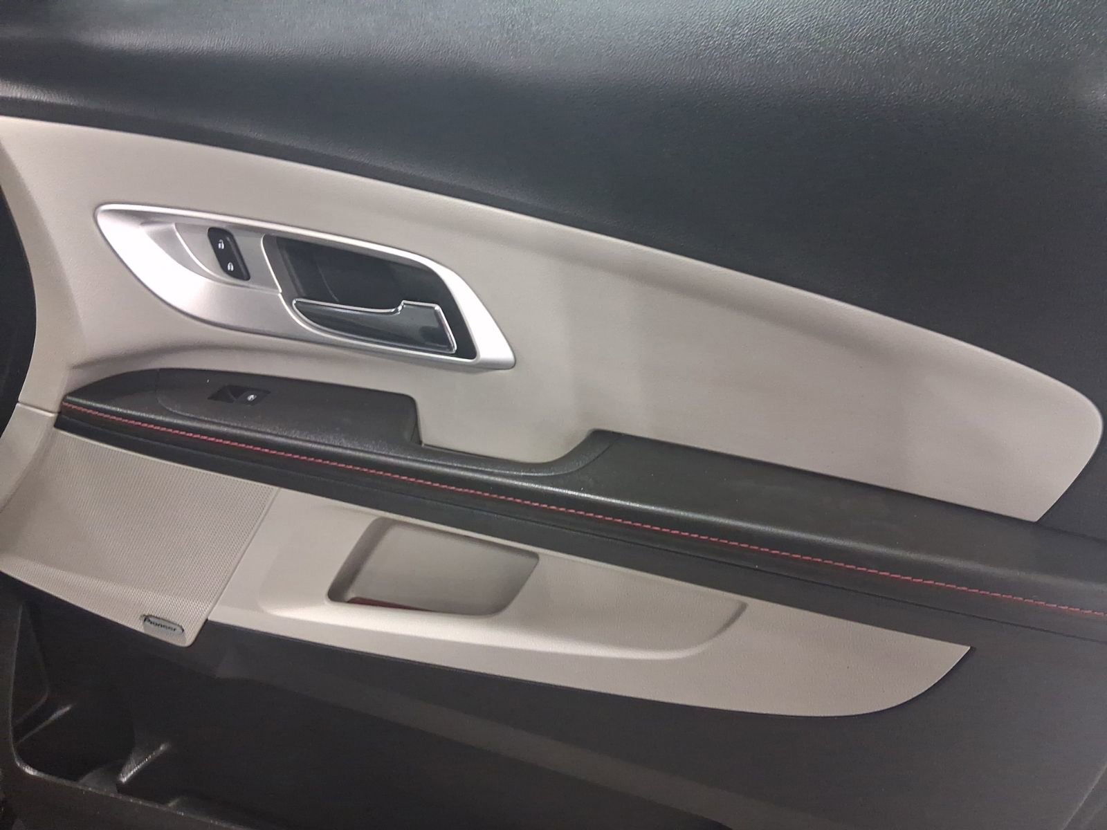 Used 2015 Chevrolet Equinox LTZ image 18