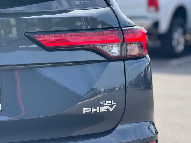Used 2025 Mitsubishi Outlander 4WD Plug-In Hybrid image 10