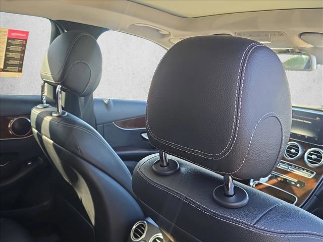 Used 2016 Mercedes-Benz GLC 300 4MATIC image 17