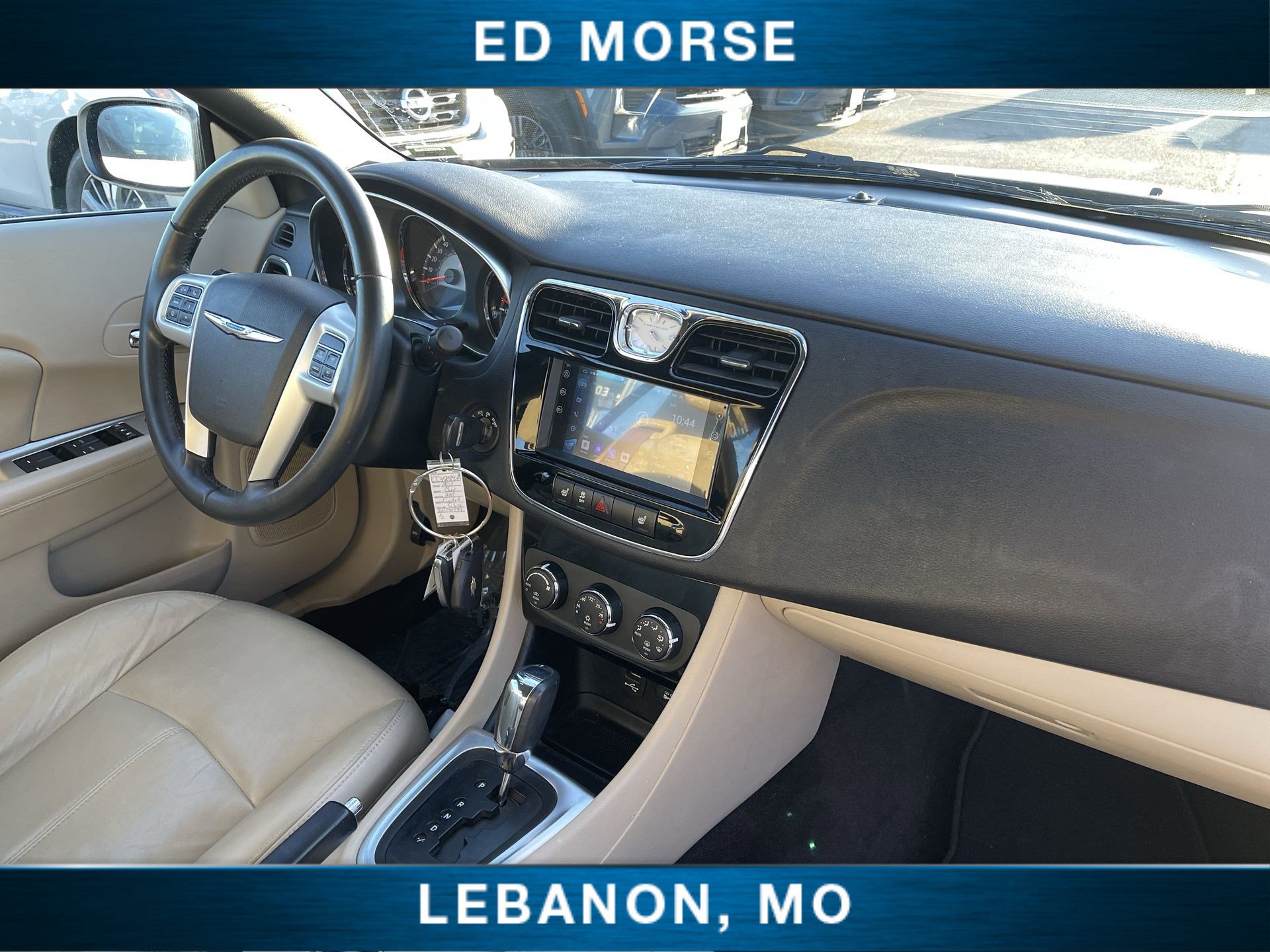 Used 2011 Chrysler 200 Limited image 24