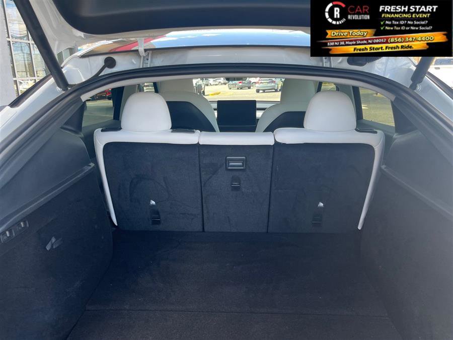 Used 2023 Tesla Model Y Long Range image 10