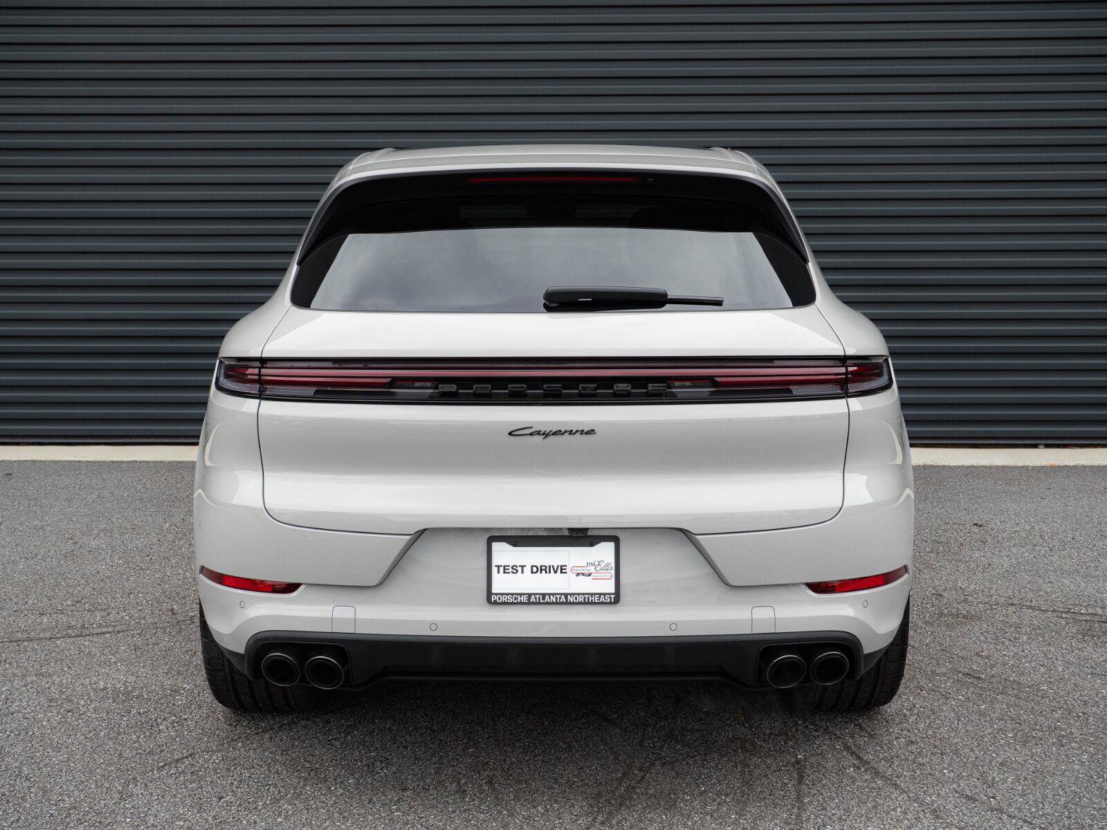Certified 2026 Porsche Cayenne AWD/4WD image 30