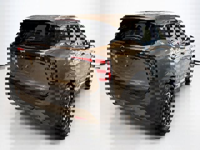 New 2026 Nissan Kicks SV image 5