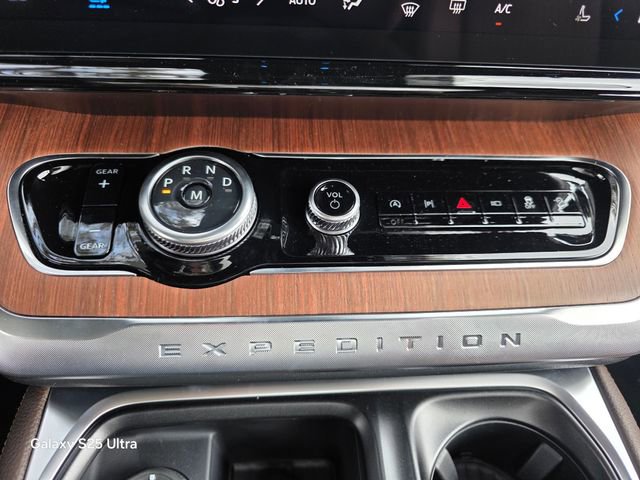 New 2026 Ford Expedition Max King Ranch image 24