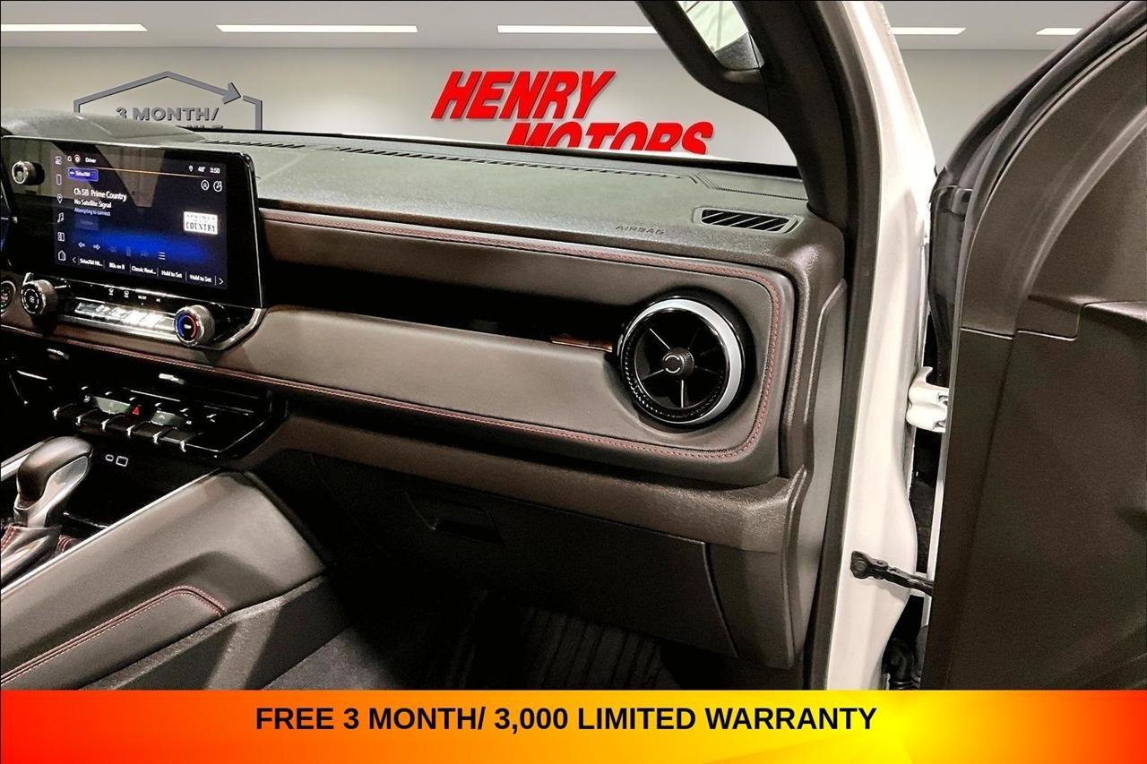 Used 2024 Chevrolet Colorado Z71 w/ Advanced Trailering Package AWD/4WD image 25