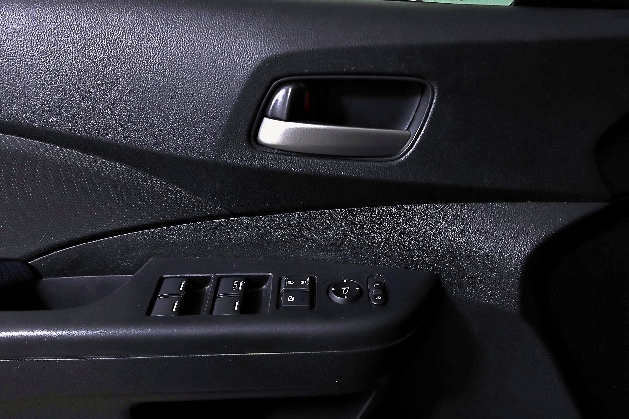 Used 2016 Honda CR-V LX image 20