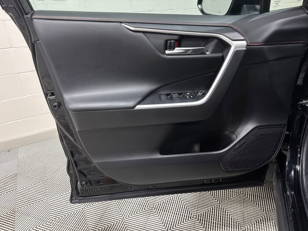 Used 2021 Toyota RAV4 Adventure w/ Convenience Package image 19