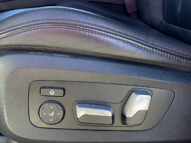 Used 2022 BMW X5 xDrive40i AWD/4WD image 25