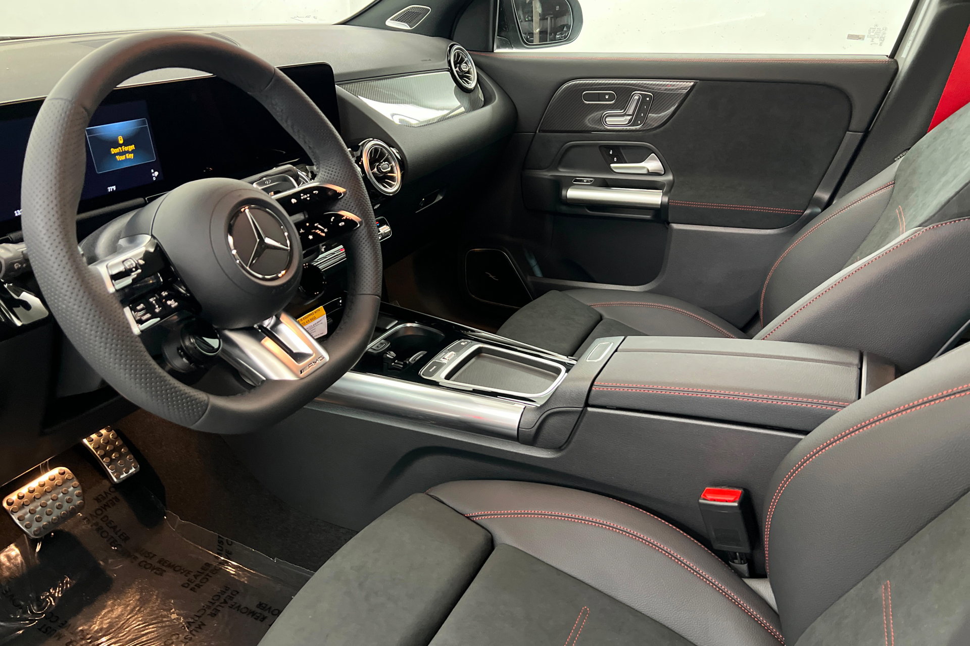 New 2026 Mercedes-Benz GLA 35 AMG 4MATIC image 15