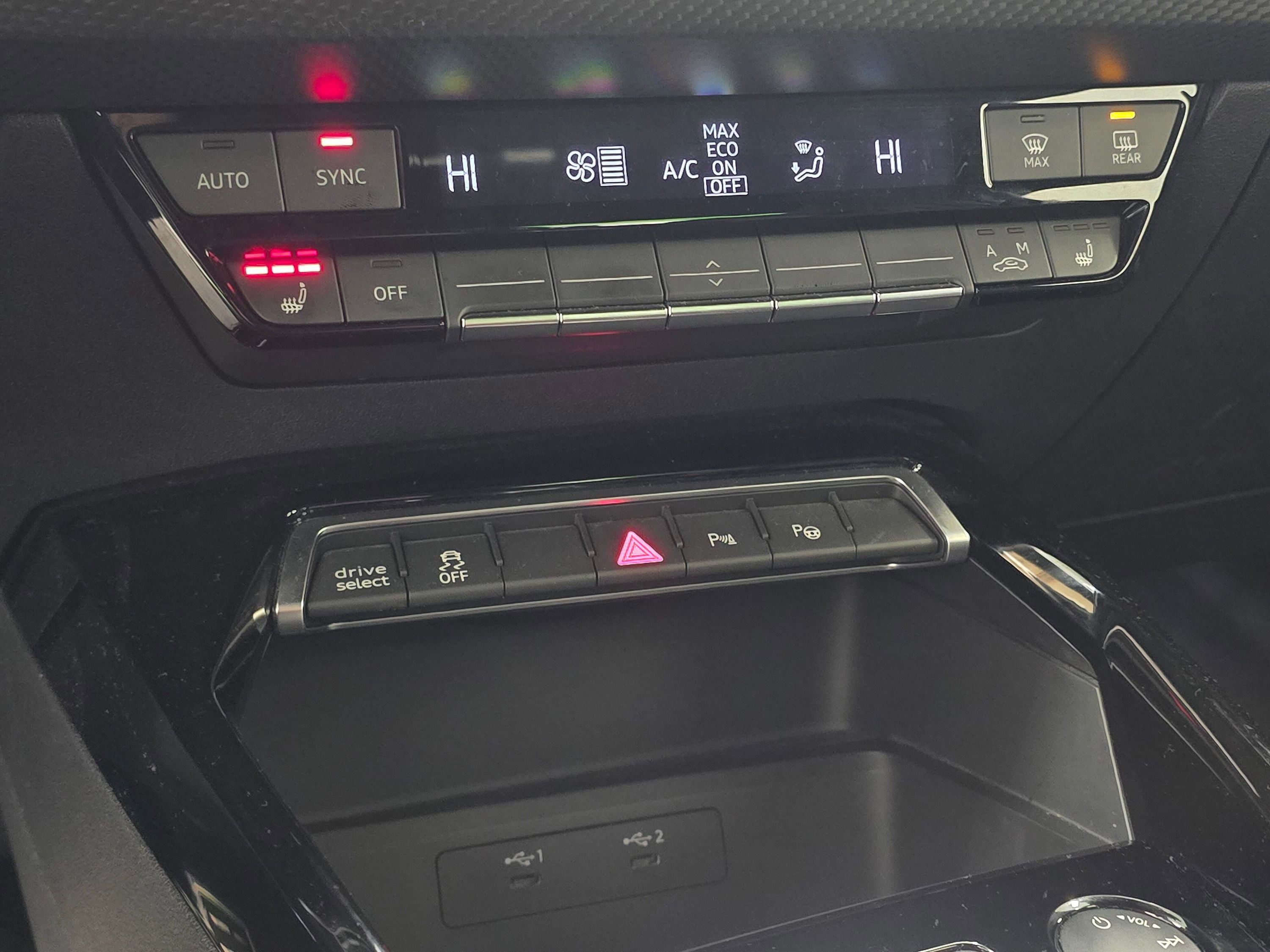 Used 2024 Audi RS 3 w/ Carbon Package image 15