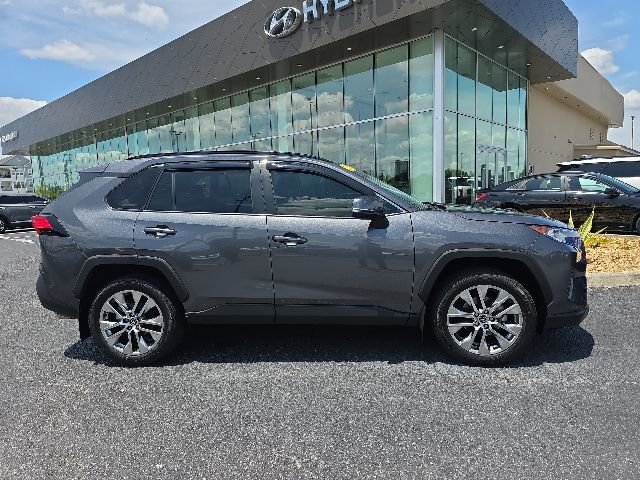 Used 2021 Toyota RAV4 XLE Premium FWD image 20