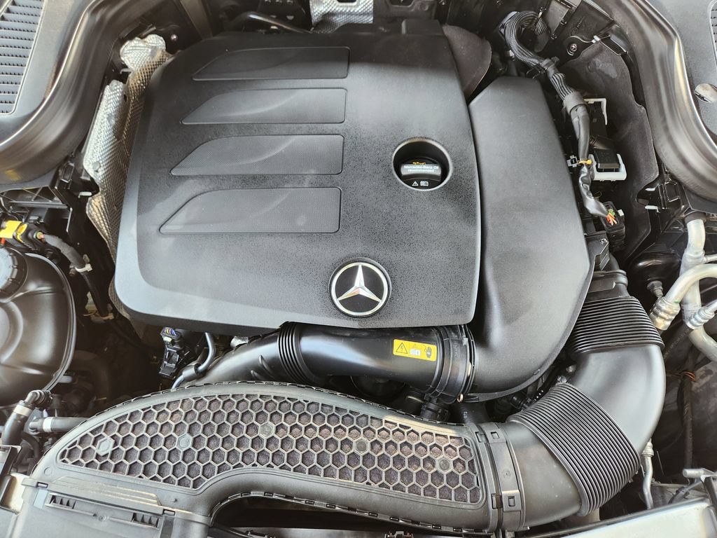 Used 2021 Mercedes-Benz GLC 300 4MATIC image 20