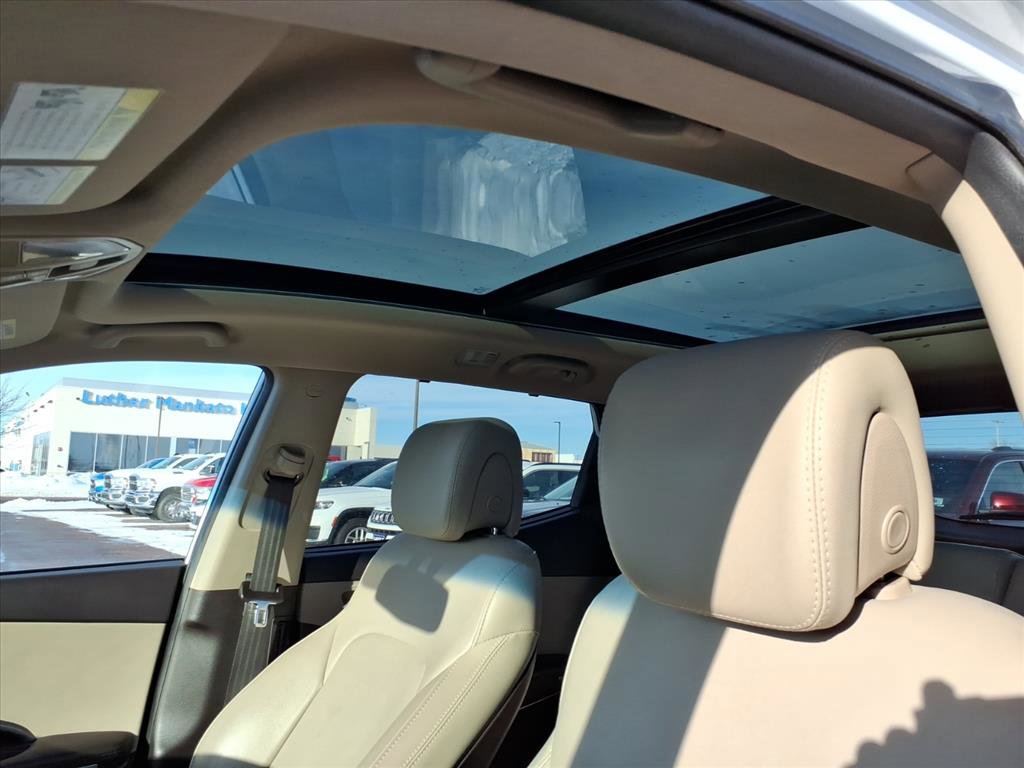 Used 2017 Hyundai Santa Fe Sport w/ 2.4L Tech Package 04 image 15