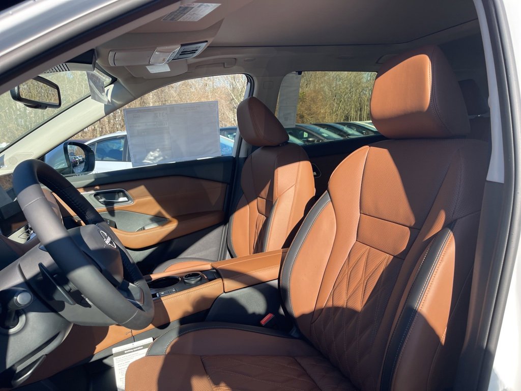 New 2026 Nissan Rogue Platinum image 17