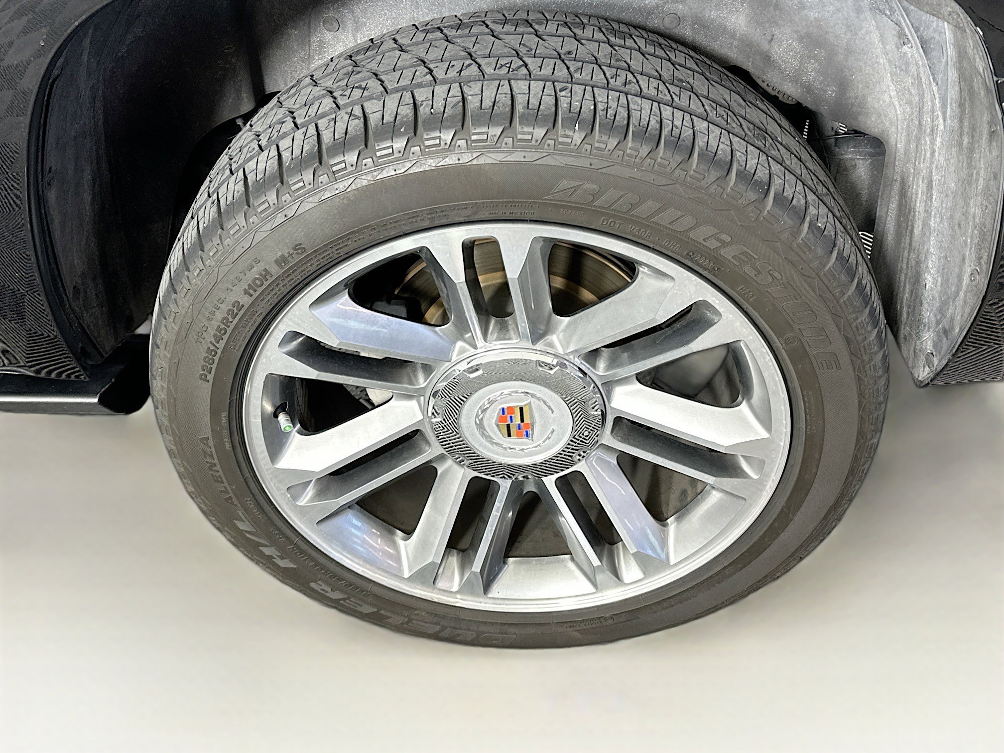 Used 2014 Cadillac Escalade Premium AWD/4WD image 11