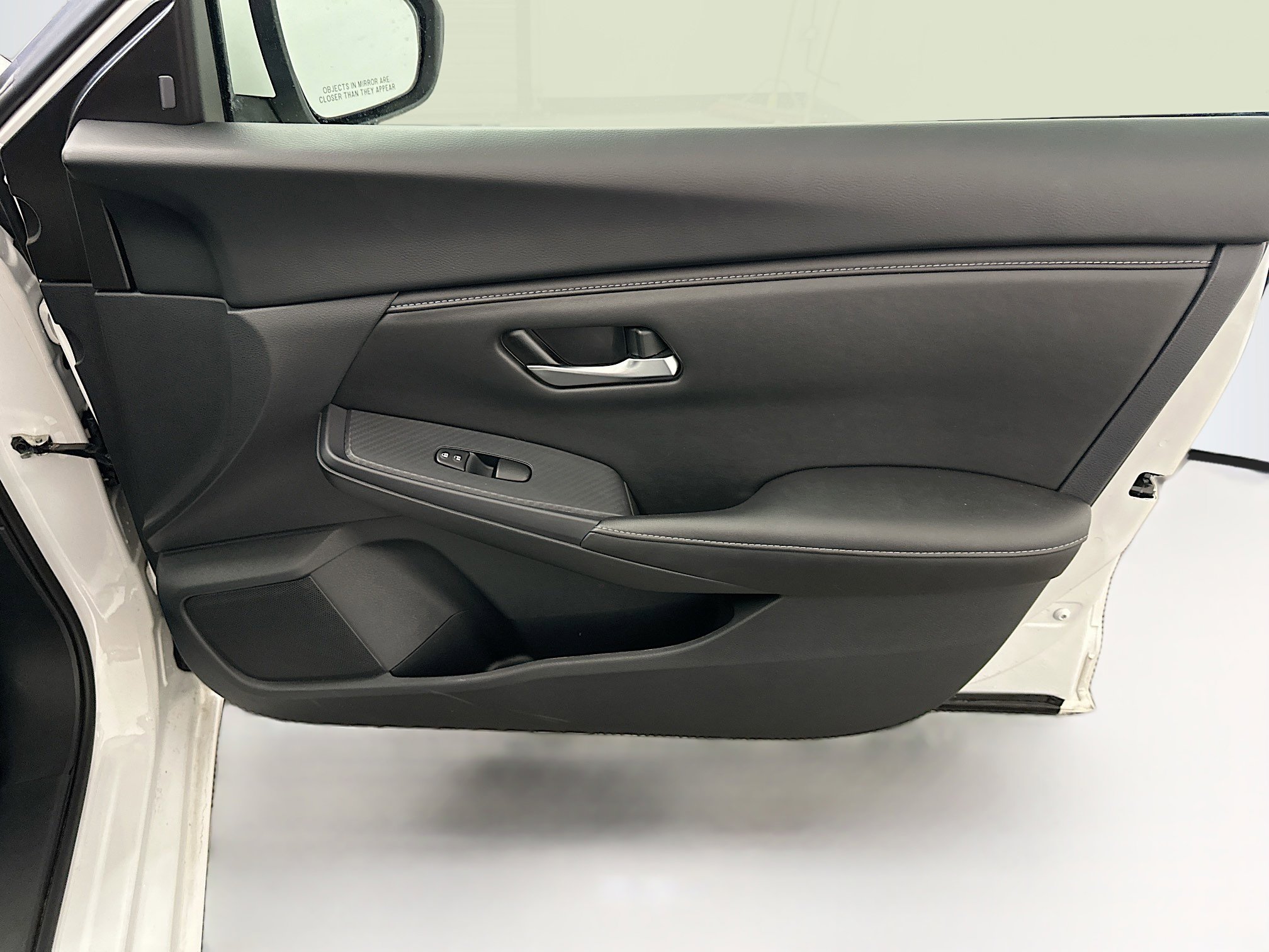 Used 2024 Nissan Sentra SV image 32