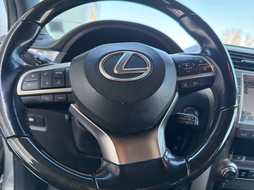 Used 2020 Lexus GX 460 Premium w/ Premium Package image 41