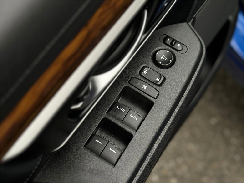Used 2022 Honda CR-V EX-L image 11