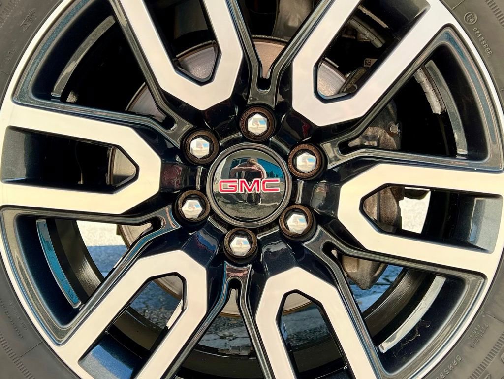 Used 2021 GMC Yukon XL AT4 w/ AT4 Premium Plus Package image 15