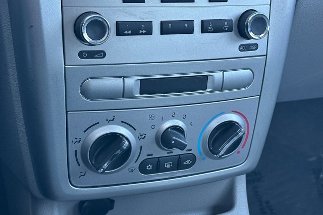 Used 2005 Chevrolet Cobalt LS w/ Preferred Equipment Group FWD image 21