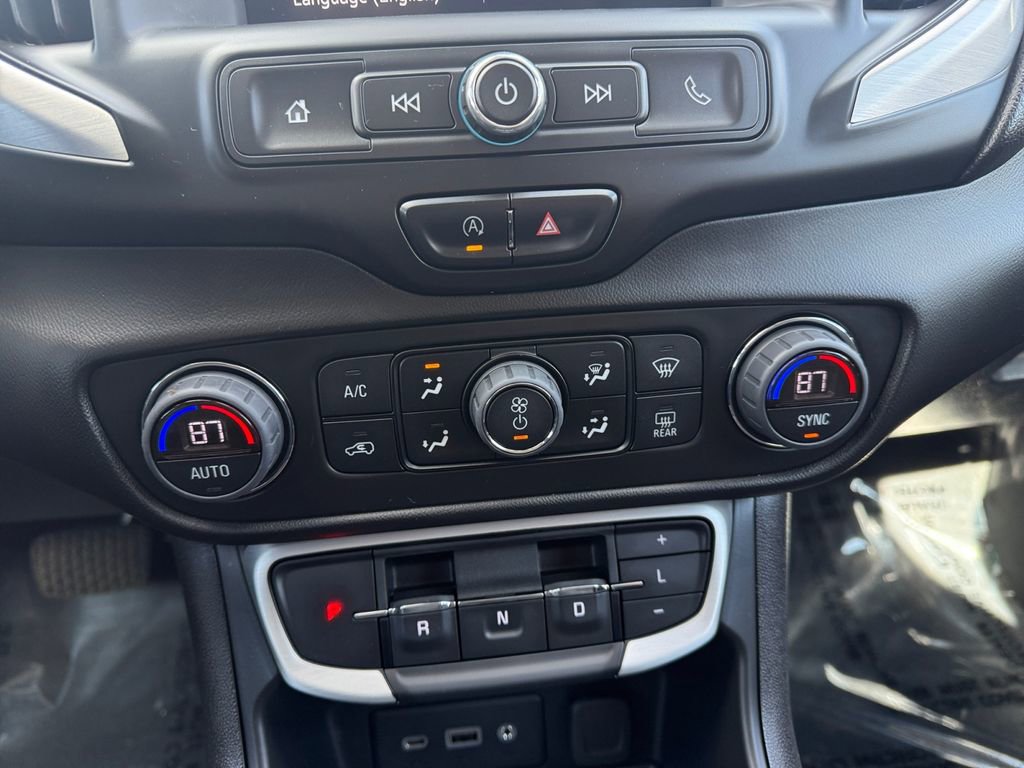 Used 2022 GMC Terrain SLE w/ Driver Convenience Package image 19