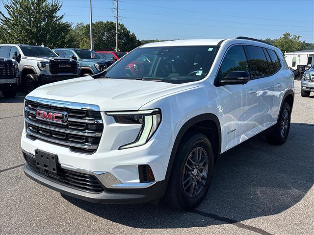 Certified 2025 GMC Acadia Elevation FWD image 3