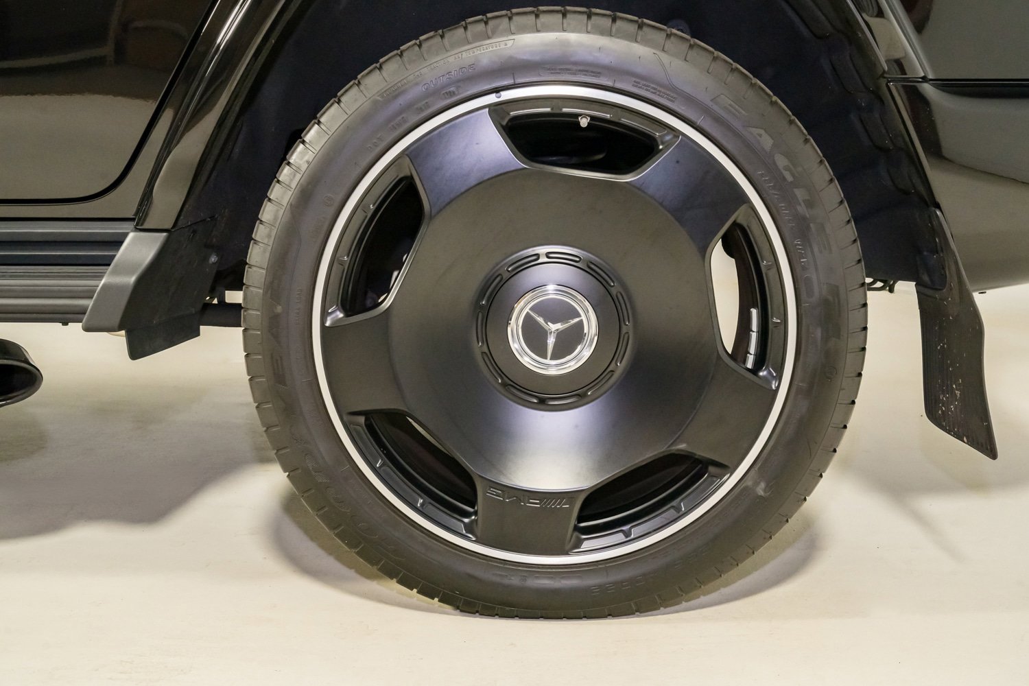 Used 2025 Mercedes-Benz G 63 AMG 4MATIC image 13