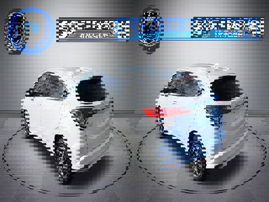 Used 2019 Honda HR-V Touring image 5