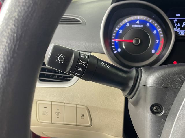 Used 2016 Hyundai Elantra SE image 11