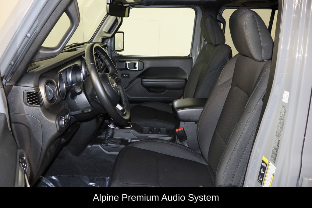 Used 2022 Jeep Gladiator Willys image 16