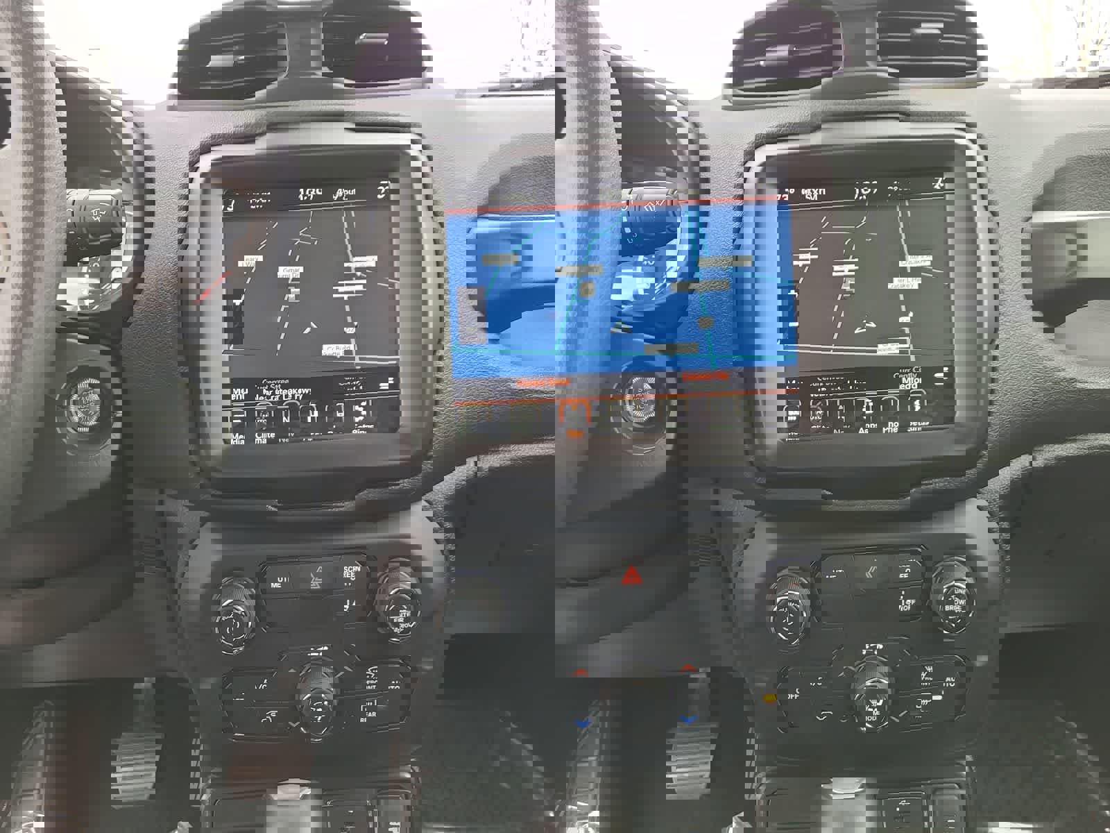 Certified 2023 Jeep Renegade Latitude image 24