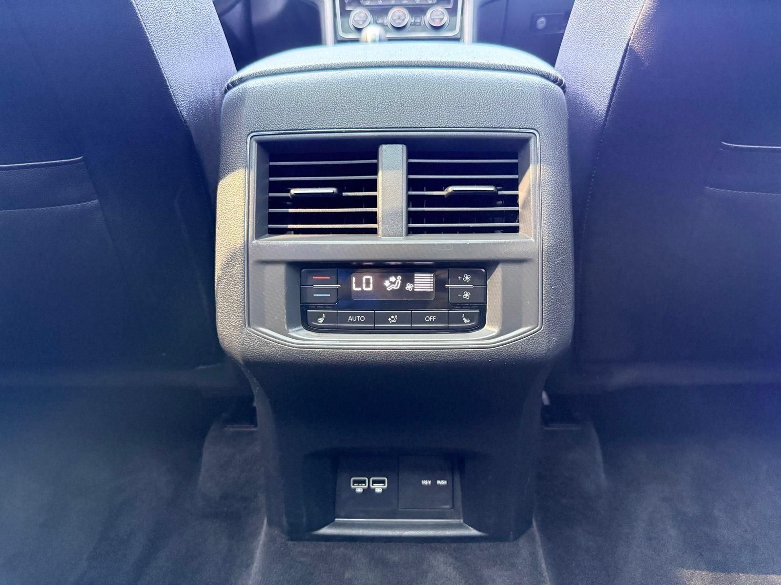 Used 2018 Volkswagen Atlas SEL Premium AWD/4WD image 39