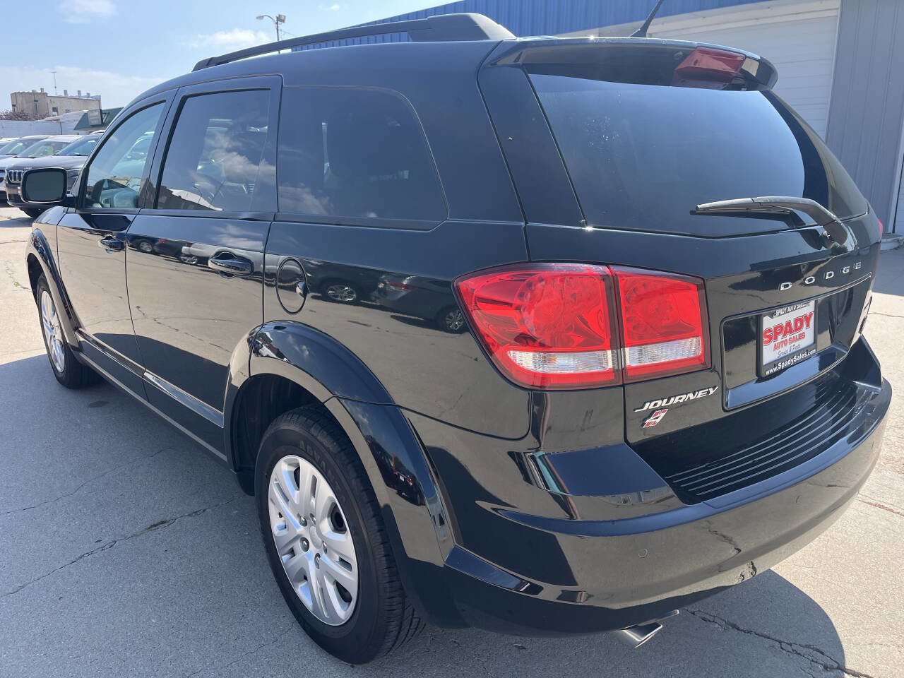 Used 2018 Dodge Journey SE w/ Safe & Sound Group image 9