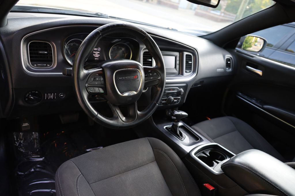 Used 2017 Dodge Charger SE w/ Popular Equipment Group RWD image 15